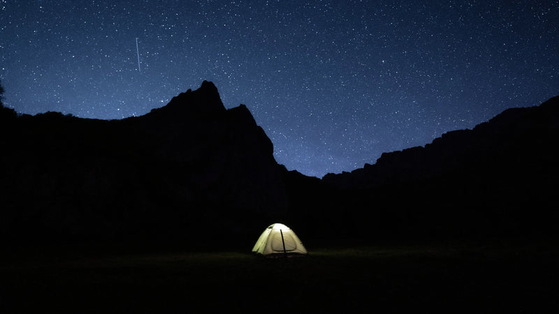 Réussir son premier bivouac : le guide de l'aventurier débutant